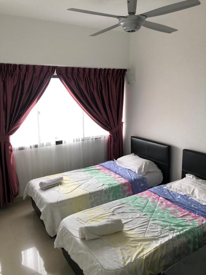 Beach Resort Home Stay Sri Sayang 05 Apartment Batu Ferringhi 2Bedroom Exterior foto